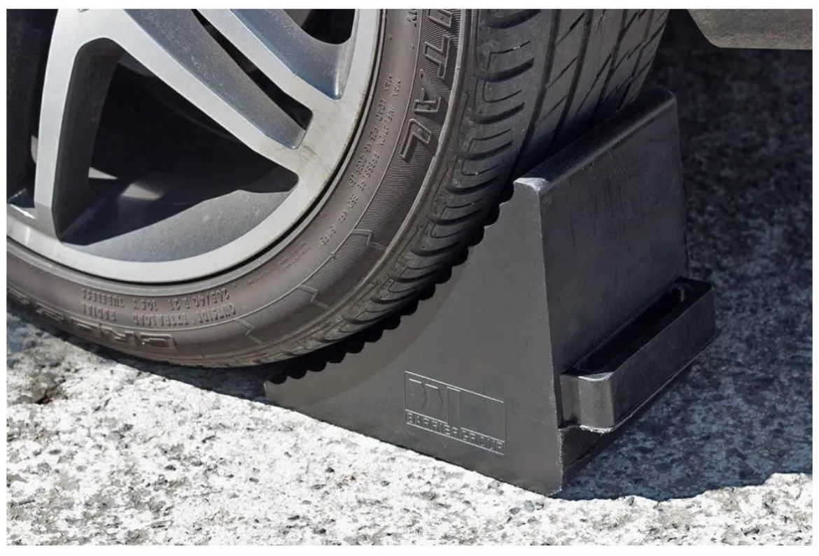 Picture of Wheel Chock Heavy Duty - Recycled Rubber 255mm Long x 210mm High x 180mm Wide Rope Connection Points Moulded Into The Chock Single Side Design